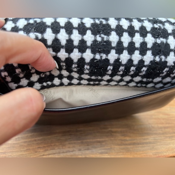 NWT Small Nadine Black Hillside Crossbody - Picture 5 of 15